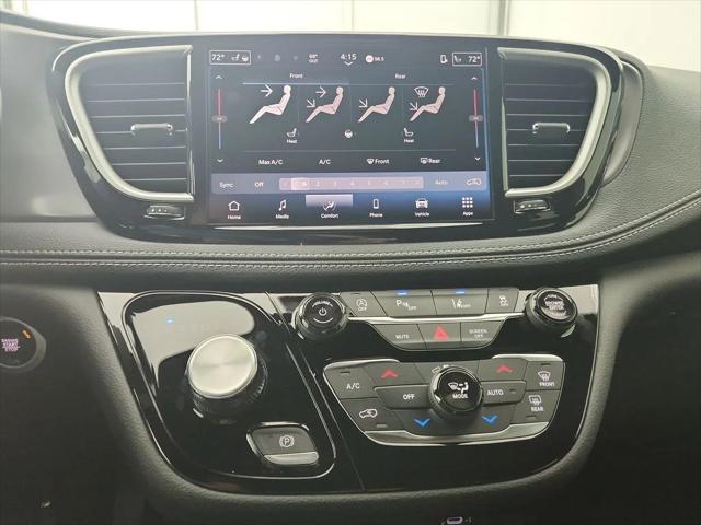 2026 Chrysler Pacifica Select AWD