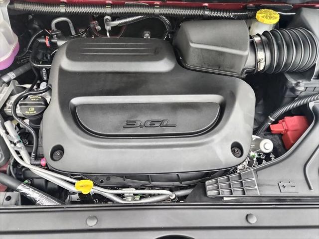 2026 Chrysler Pacifica Select AWD