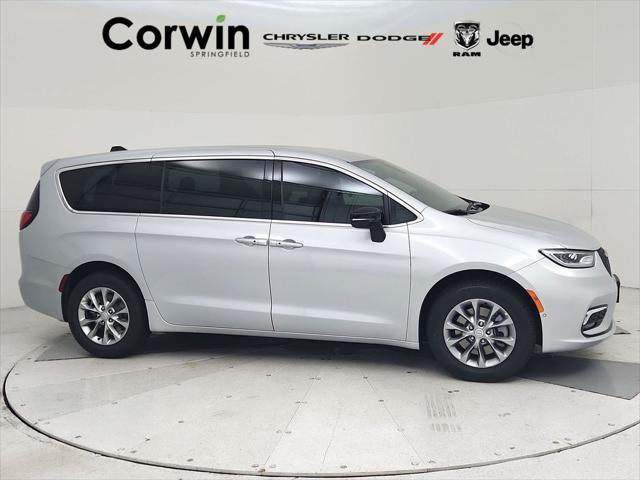 2026 Chrysler Pacifica PACIFICA SELECT AWD