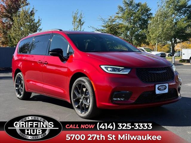 2026 Chrysler Pacifica PACIFICA SELECT AWD