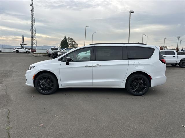 2026 Chrysler Pacifica PACIFICA SELECT AWD 2026 Chrysler Pacifica PACIFICA SELECT AWD