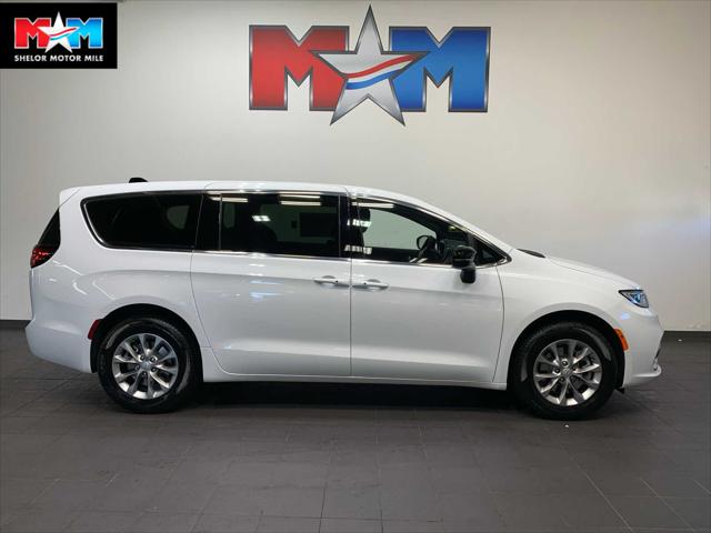 2026 Chrysler Pacifica PACIFICA SELECT AWD