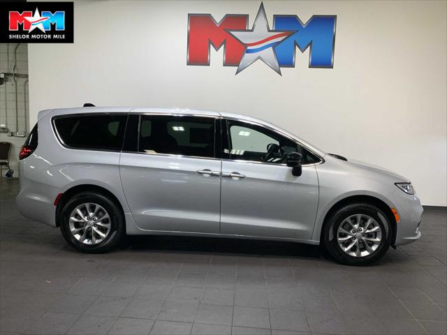 2026 Chrysler Pacifica PACIFICA SELECT AWD