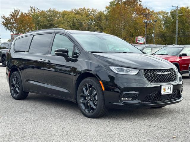 2026 Chrysler Pacifica PACIFICA SELECT AWD