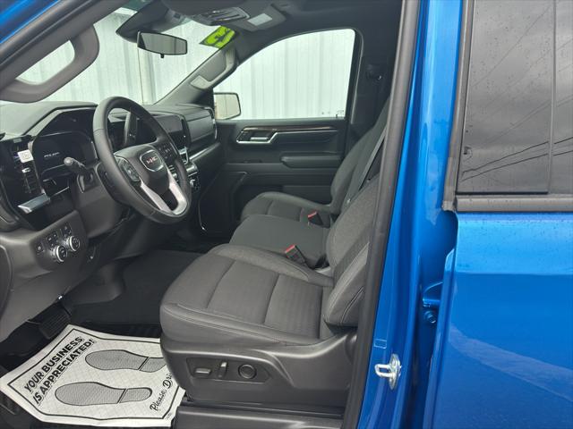 2023 GMC Sierra 1500 4WD Crew Cab Short Box Elevation with 3SB