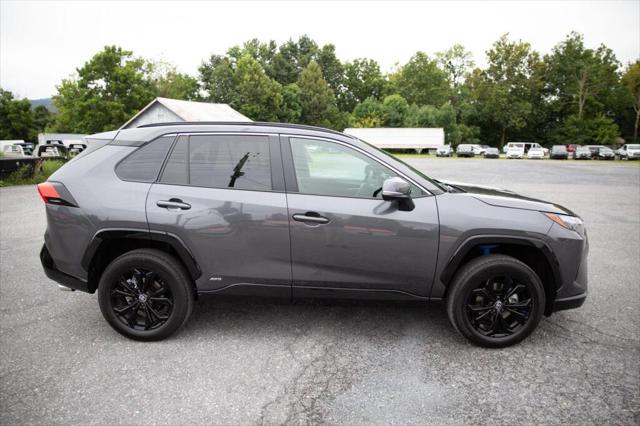 2024 Toyota RAV4 Hybrid SE