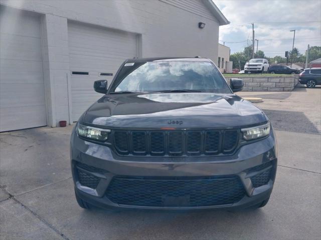 2025 Jeep Grand Cherokee GRAND CHEROKEE ALTITUDE 4X4