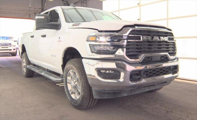 2025 RAM 2500 Big Horn Crew Cab 4x4 64 Box