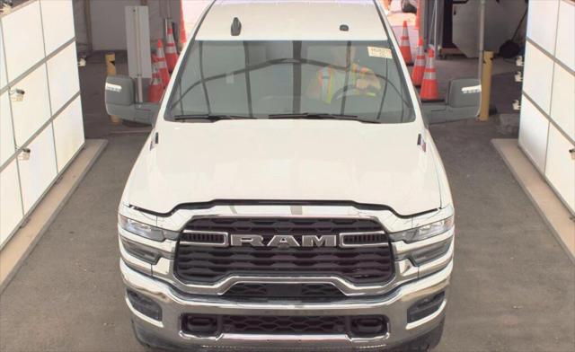 2025 RAM 2500 Big Horn Crew Cab 4x4 64 Box