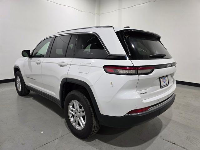 2023 Jeep Grand Cherokee Laredo 4x4