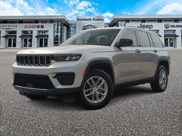 2024 Jeep Grand Cherokee Laredo X 4x4