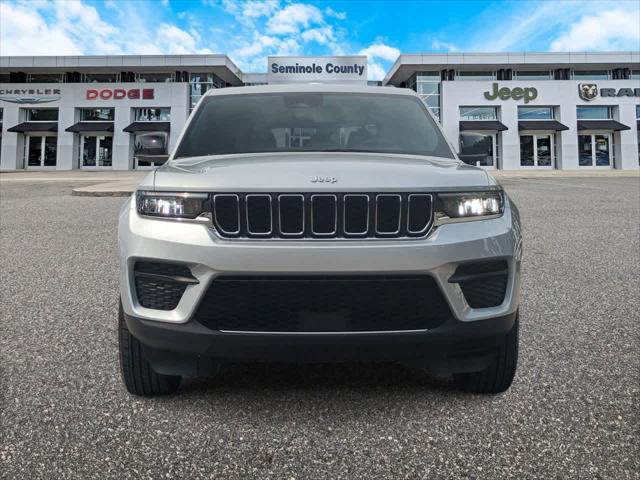 2024 Jeep Grand Cherokee Laredo X 4x4