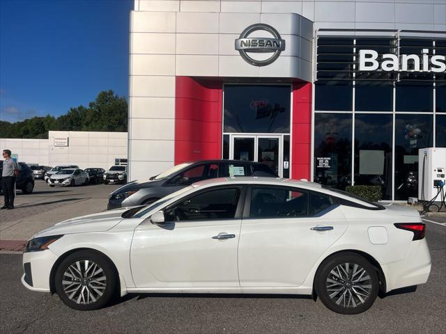 2023 Nissan Altima SV FWD