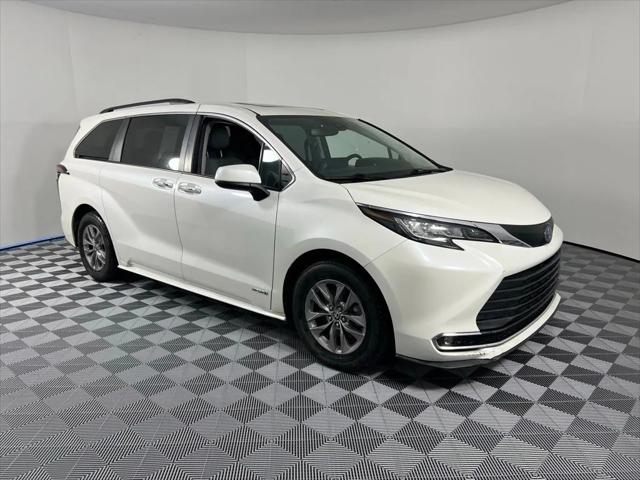 2021 Toyota Sienna XLE 2021 Toyota Sienna XLE