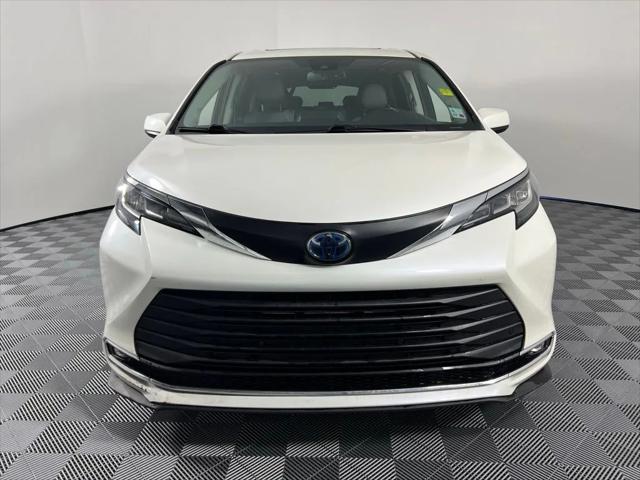 2021 Toyota Sienna XLE 2021 Toyota Sienna XLE