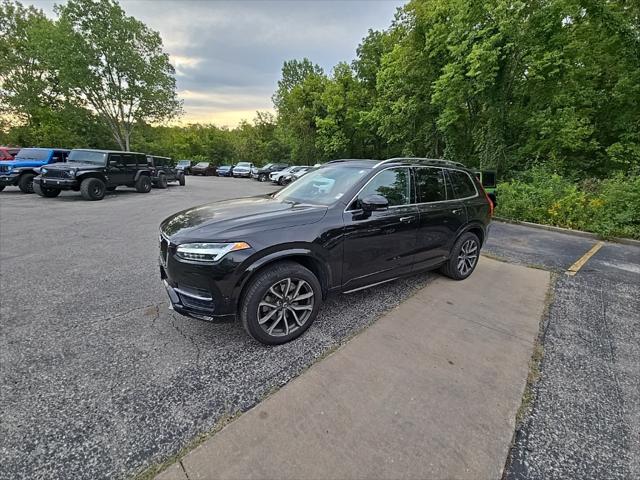 2017 Volvo XC90 T6 Momentum