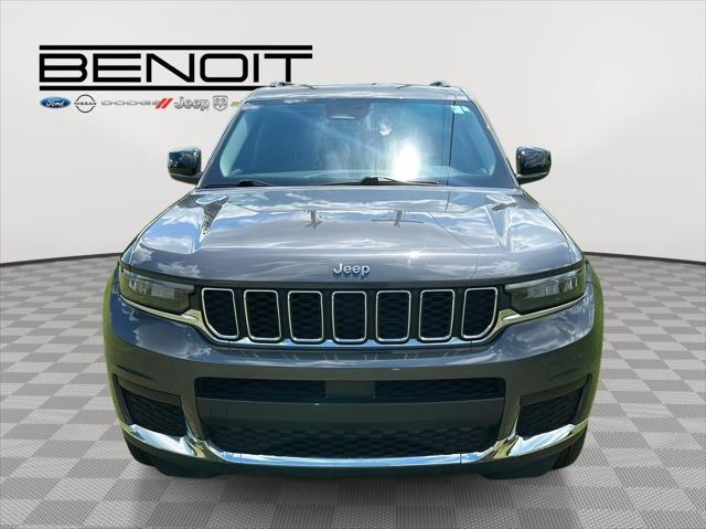 2023 Jeep Grand Cherokee L Laredo 4x4