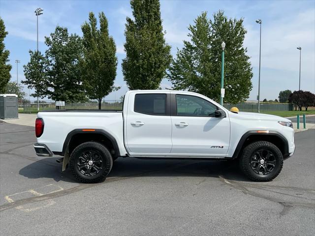 2025 GMC Canyon 4WD AT4
