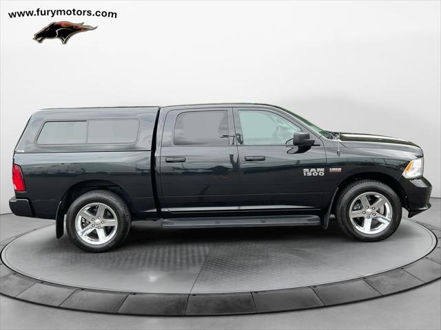 2017 RAM 1500 Express Crew Cab 4x4 57 Box