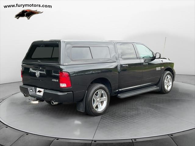 2017 RAM 1500 Express Crew Cab 4x4 57 Box