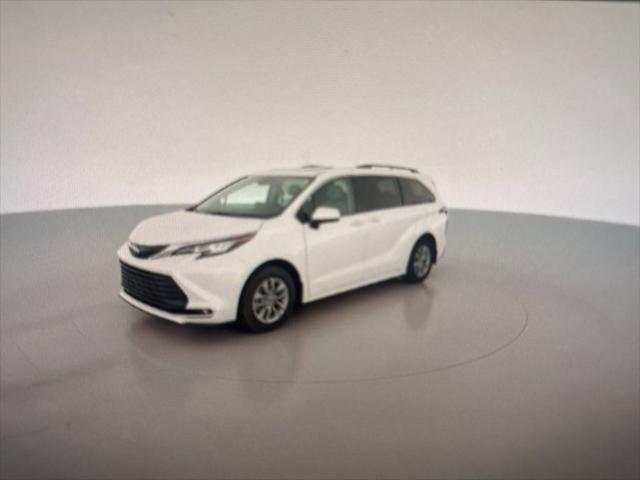 2023 Toyota Sienna XLE