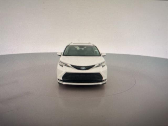 2023 Toyota Sienna XLE