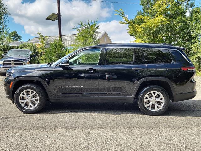 2022 Jeep Grand Cherokee L Limited 4x4 2022 Jeep Grand Cherokee L Limited 4x4