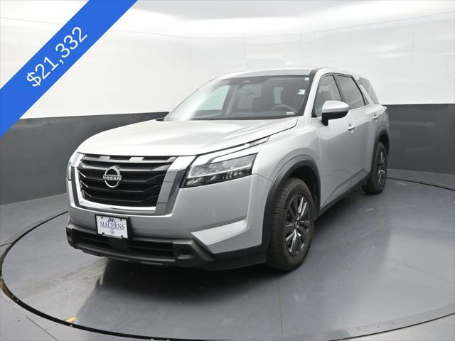 2022 Nissan Pathfinder S 4WD 2022 Nissan Pathfinder S 4WD