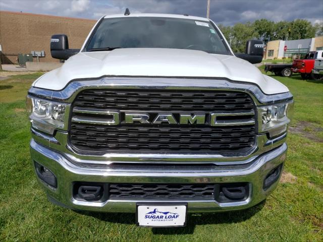 2024 RAM 2500 Big Horn Crew Cab 4x4 64 Box 2024 RAM 2500 Big Horn Crew Cab 4x4 64 Box