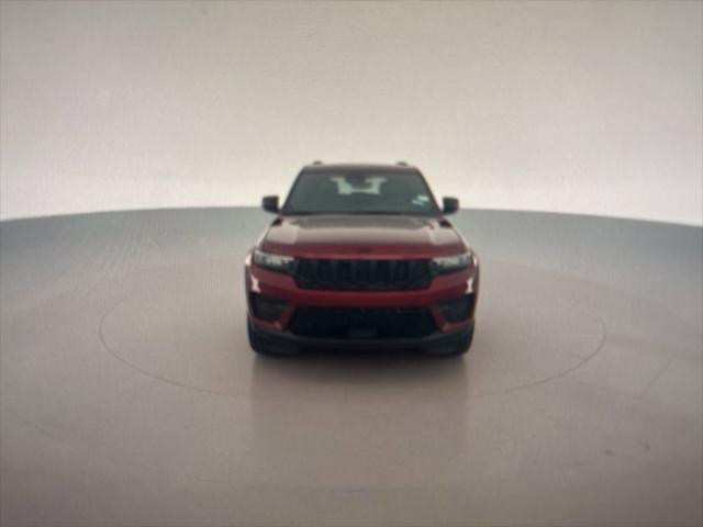 2022 Jeep Grand Cherokee Altitude 4x4
