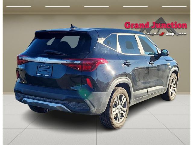 2022 Kia Seltos LX 2022 Kia Seltos LX