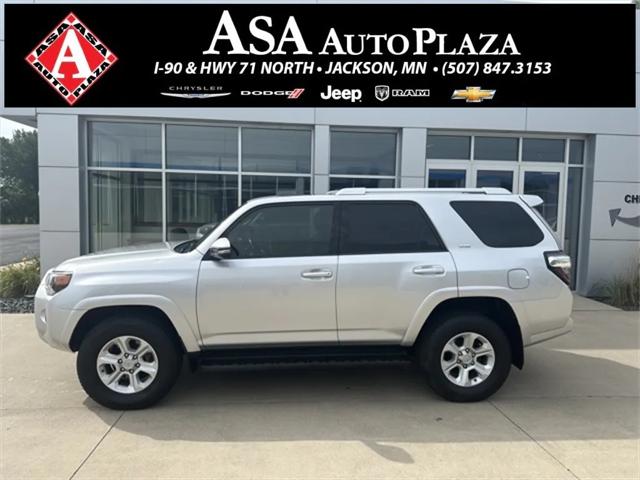 2015 Toyota 4Runner SR5 2015 Toyota 4Runner SR5