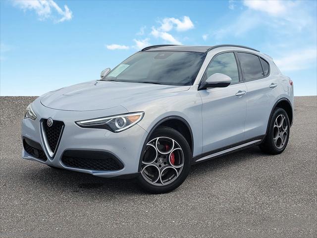 2022 Alfa Romeo Stelvio Ti AWD 2022 Alfa Romeo Stelvio Ti AWD
