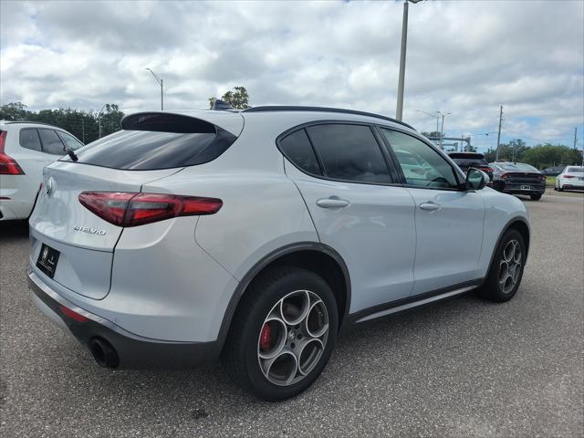 2022 Alfa Romeo Stelvio Ti AWD 2022 Alfa Romeo Stelvio Ti AWD