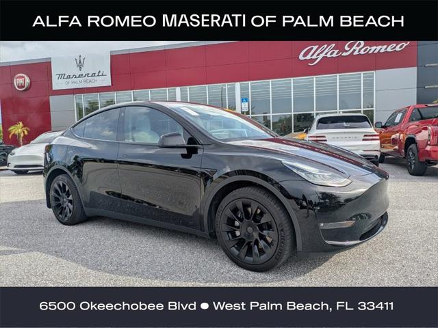 2022 Tesla Model Y Long Range Dual Motor All-Wheel Drive