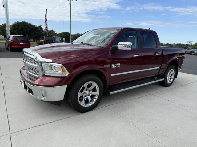 2018 RAM 1500 Laramie Crew Cab 4x4 57 Box
