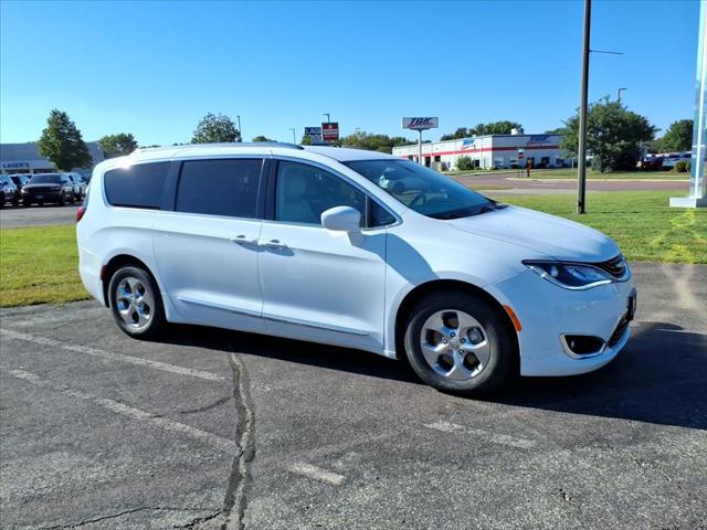 2018 Chrysler Pacifica Hybrid Touring L
