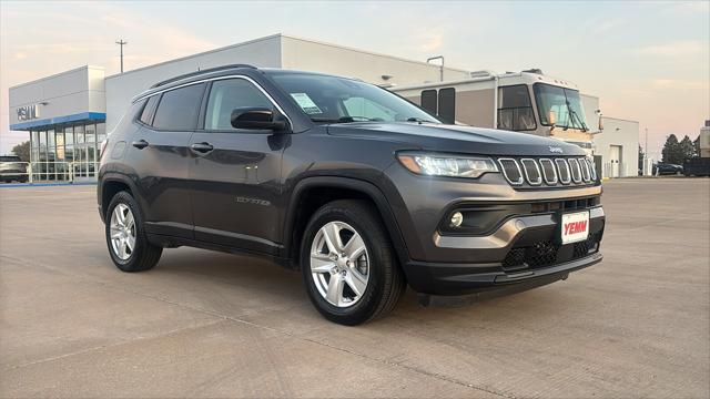 2022 Jeep Compass Latitude FWD