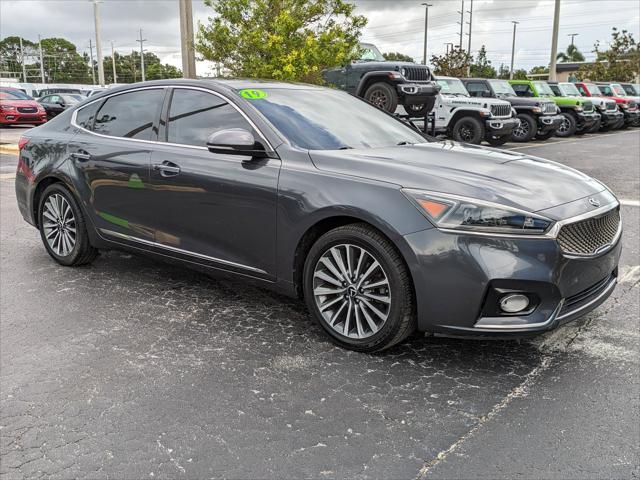 2019 Kia Cadenza Premium