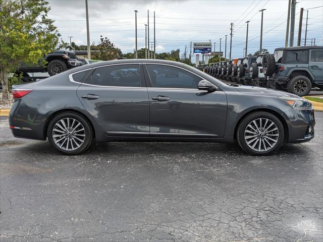 2019 Kia Cadenza Premium