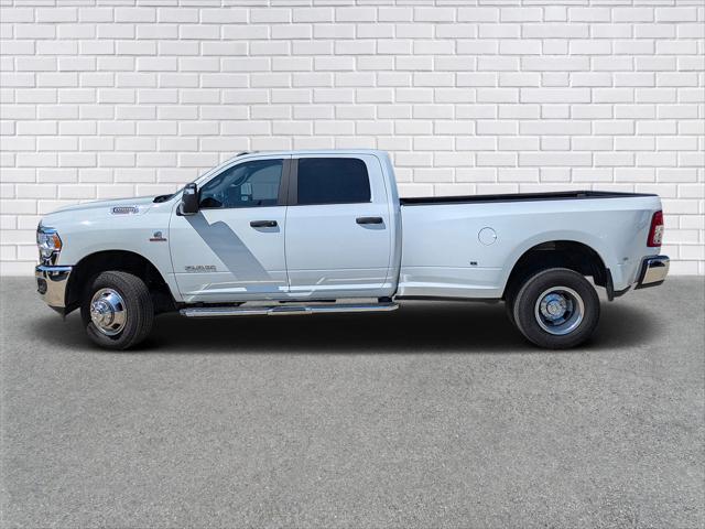 2024 RAM 3500 Big Horn Crew Cab 4x4 8 Box 2024 RAM 3500 Big Horn Crew Cab 4x4 8 Box