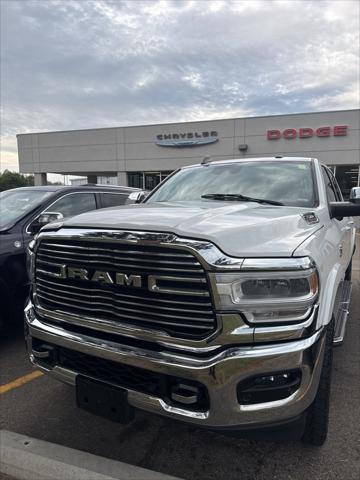 2019 RAM 3500 Laramie Crew Cab 4x4 64 Box 2019 RAM 3500 Laramie Crew Cab 4x4 64 Box