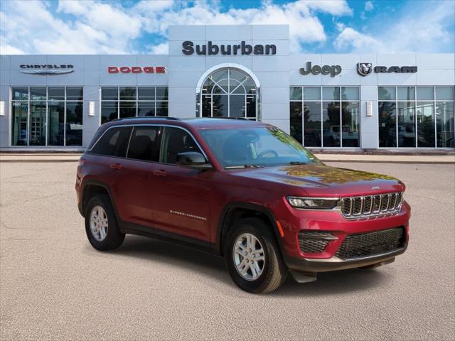 2023 Jeep Grand Cherokee Laredo 4x4
