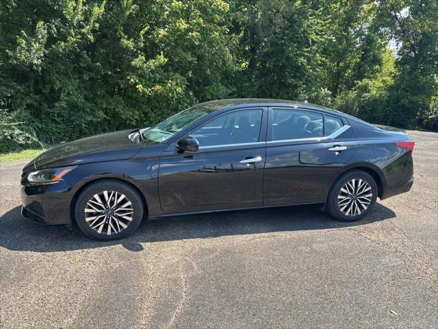 2023 Nissan Altima SV FWD