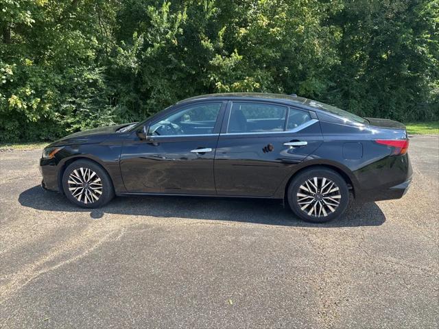 2023 Nissan Altima SV FWD