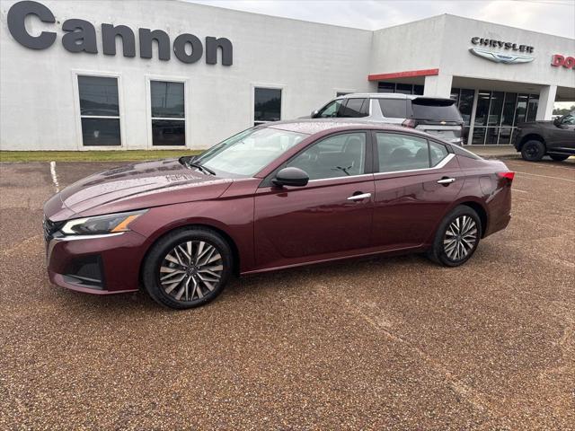 2024 Nissan Altima SV FWD