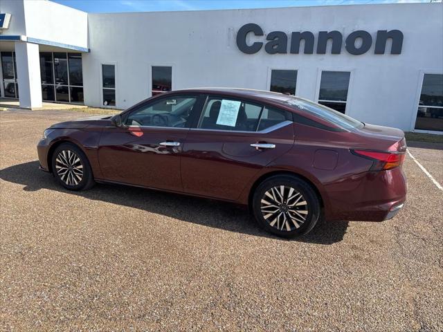 2024 Nissan Altima SV FWD