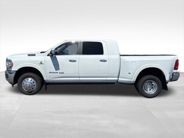 2020 RAM 3500 Laramie Longhorn Mega Cab 4x4 64 Box