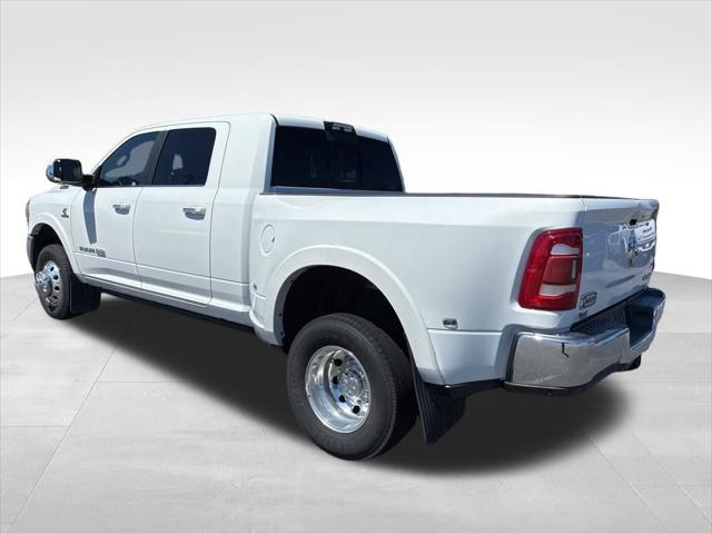 2020 RAM 3500 Laramie Longhorn Mega Cab 4x4 64 Box