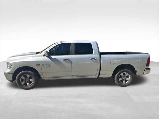 2017 RAM 1500 SLT Crew Cab 4x4 64 Box